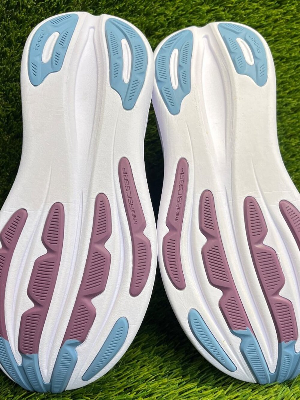 Asics Gel-Cumulus 28 Womens Size 9.5 White Purple Blue Running Shoes Sneakers - Picture 7 of 10